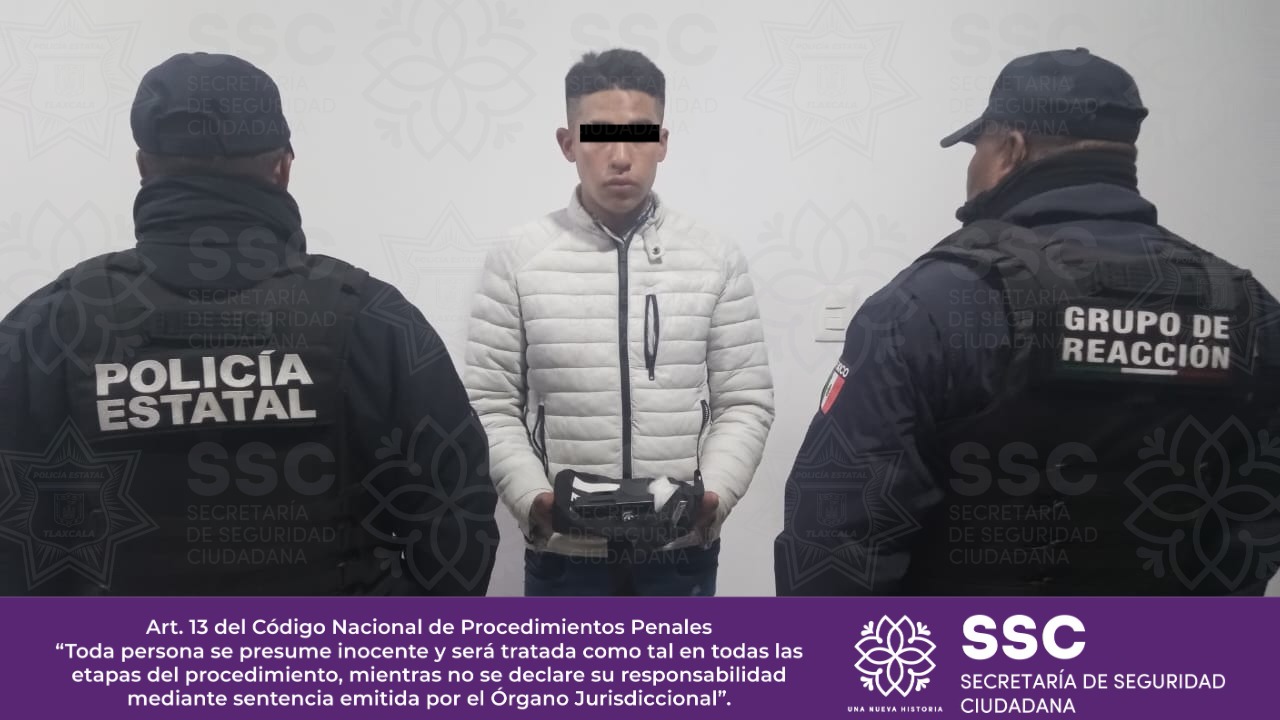 Asegura SSC a hombre en posesión de droga y réplica de arma, en Ixcotla, Chiautempan